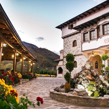 The House Of The Miyaks Rostusa Exterior foto