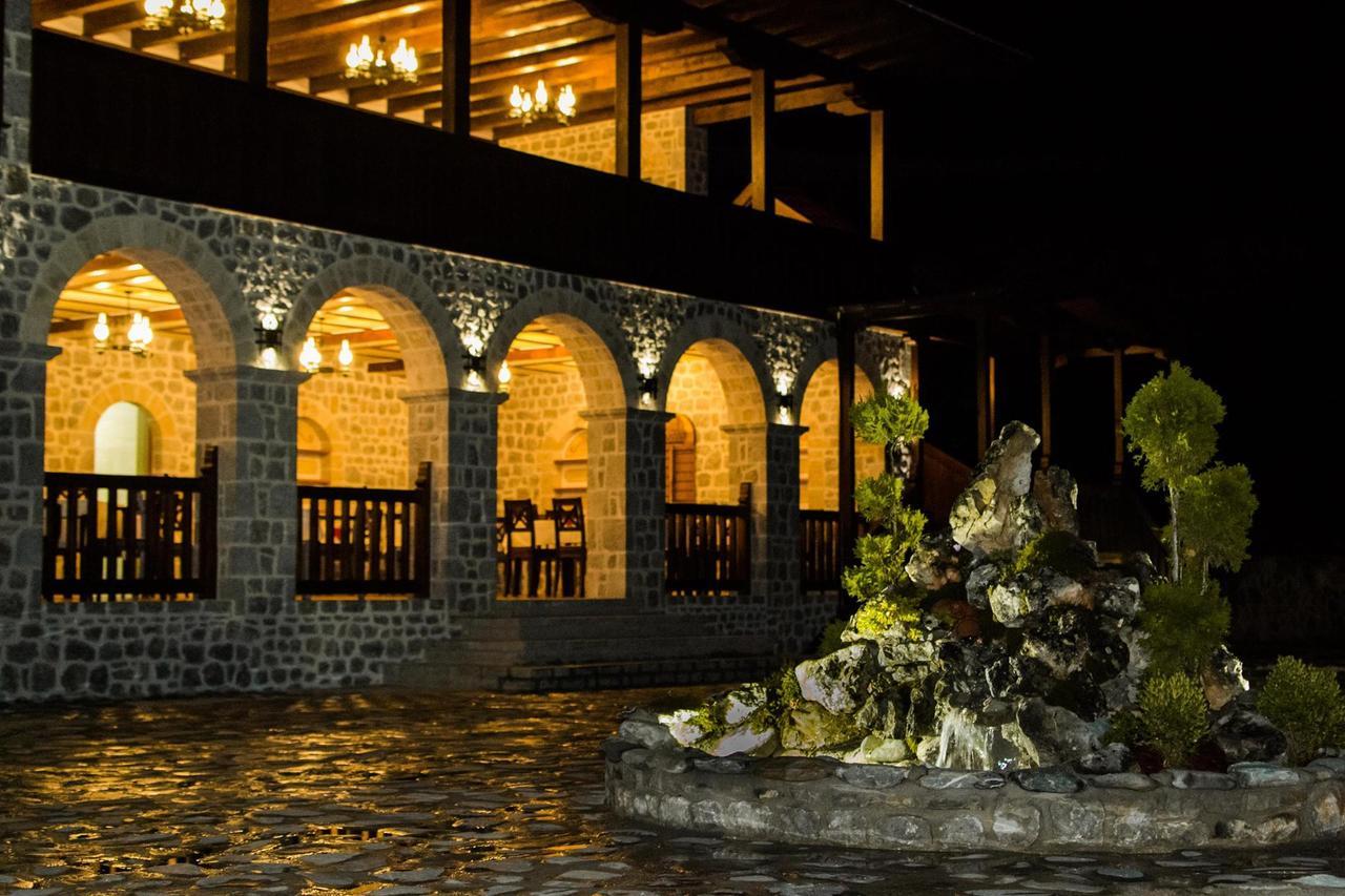 The House Of The Miyaks Rostusa Exterior foto