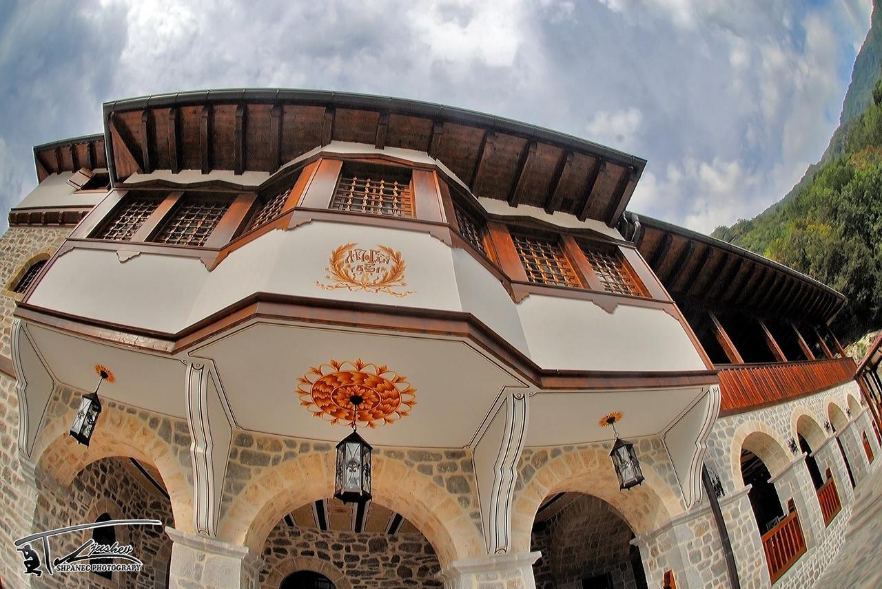 The House Of The Miyaks Rostusa Exterior foto