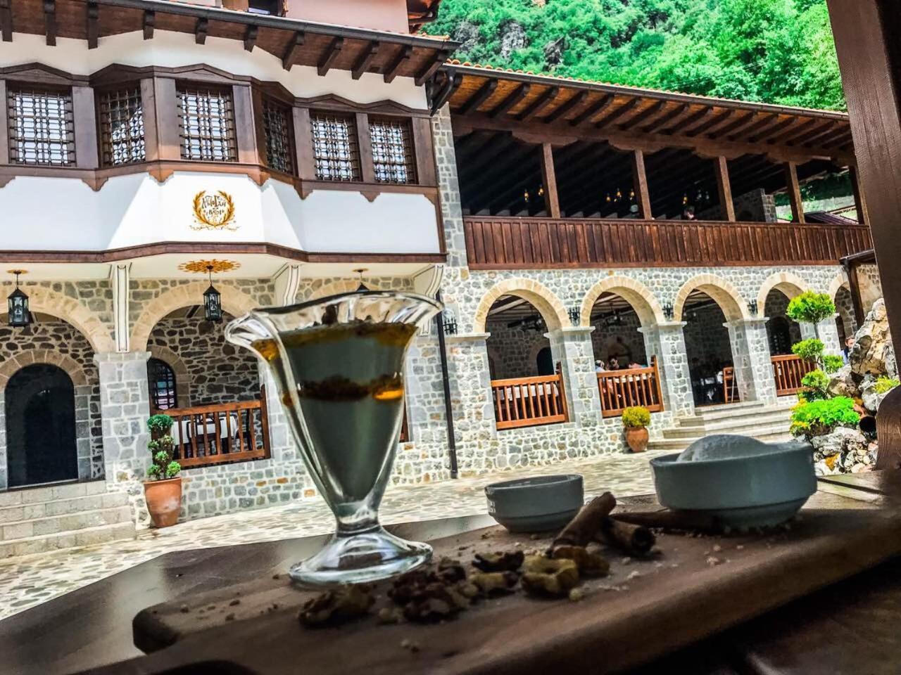 The House Of The Miyaks Rostusa Exterior foto